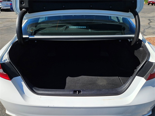 2024 Toyota Camry SE photo 14