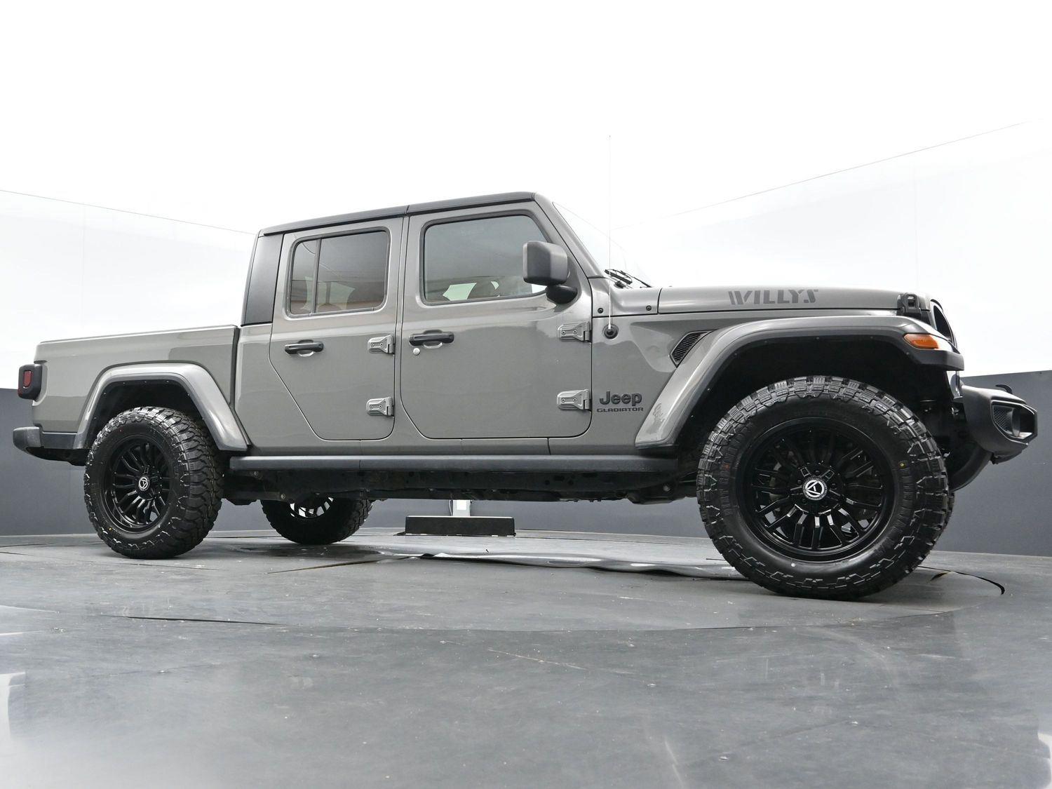 2021 Jeep Gladiator Willys photo 32