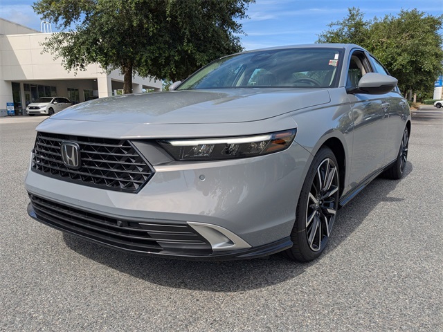 2025 Honda Accord Hybrid Touring photo 8