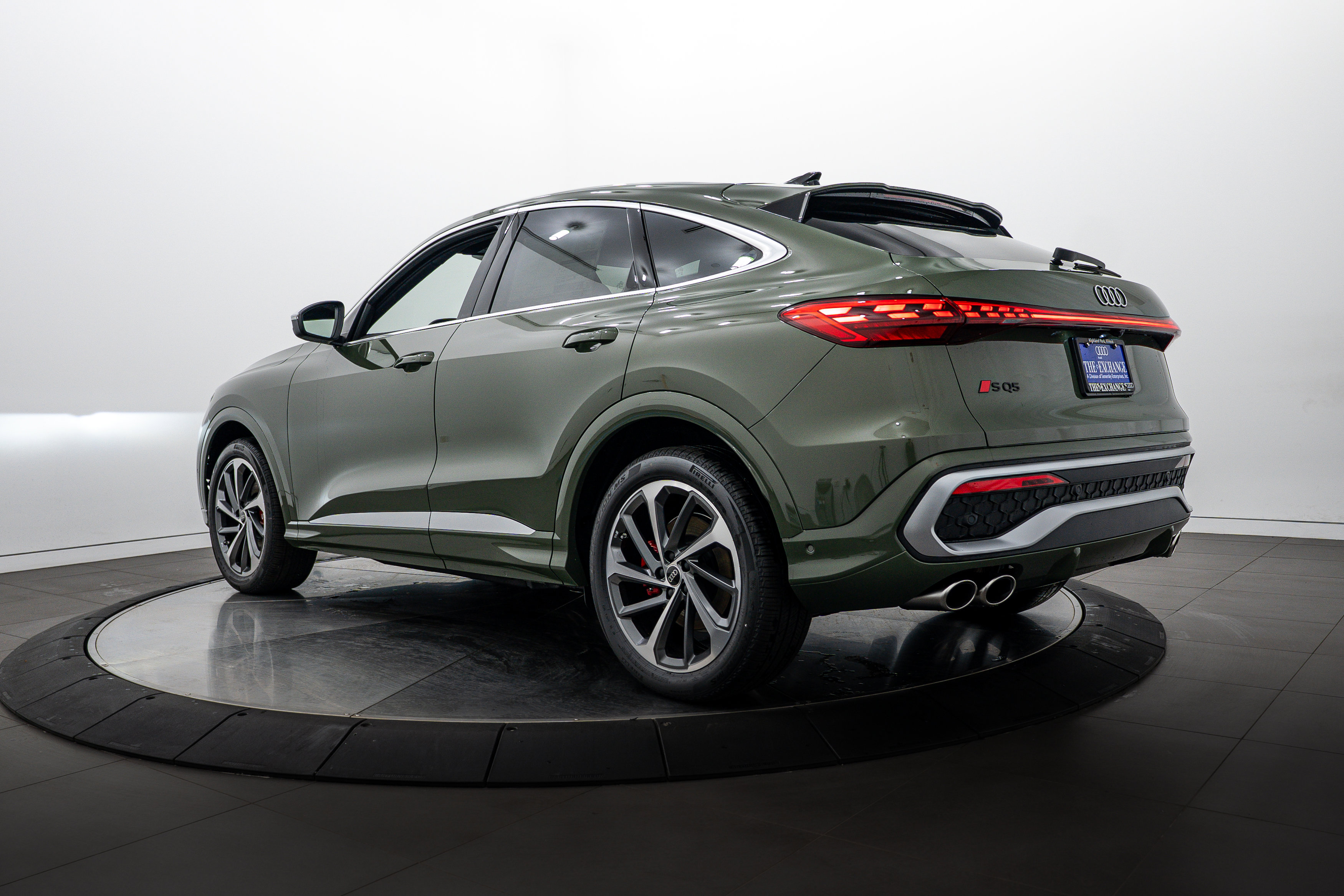 2025 Audi SQ5 Premium Plus photo 2