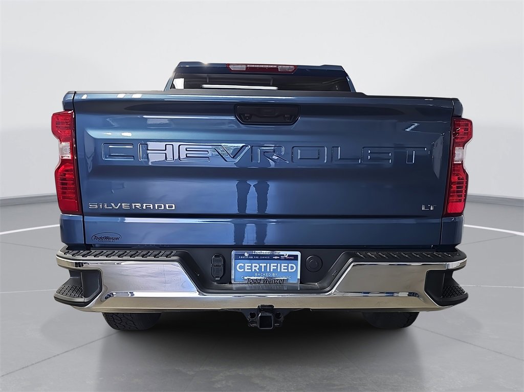 2024 Chevrolet Silverado 1500 LT photo 3