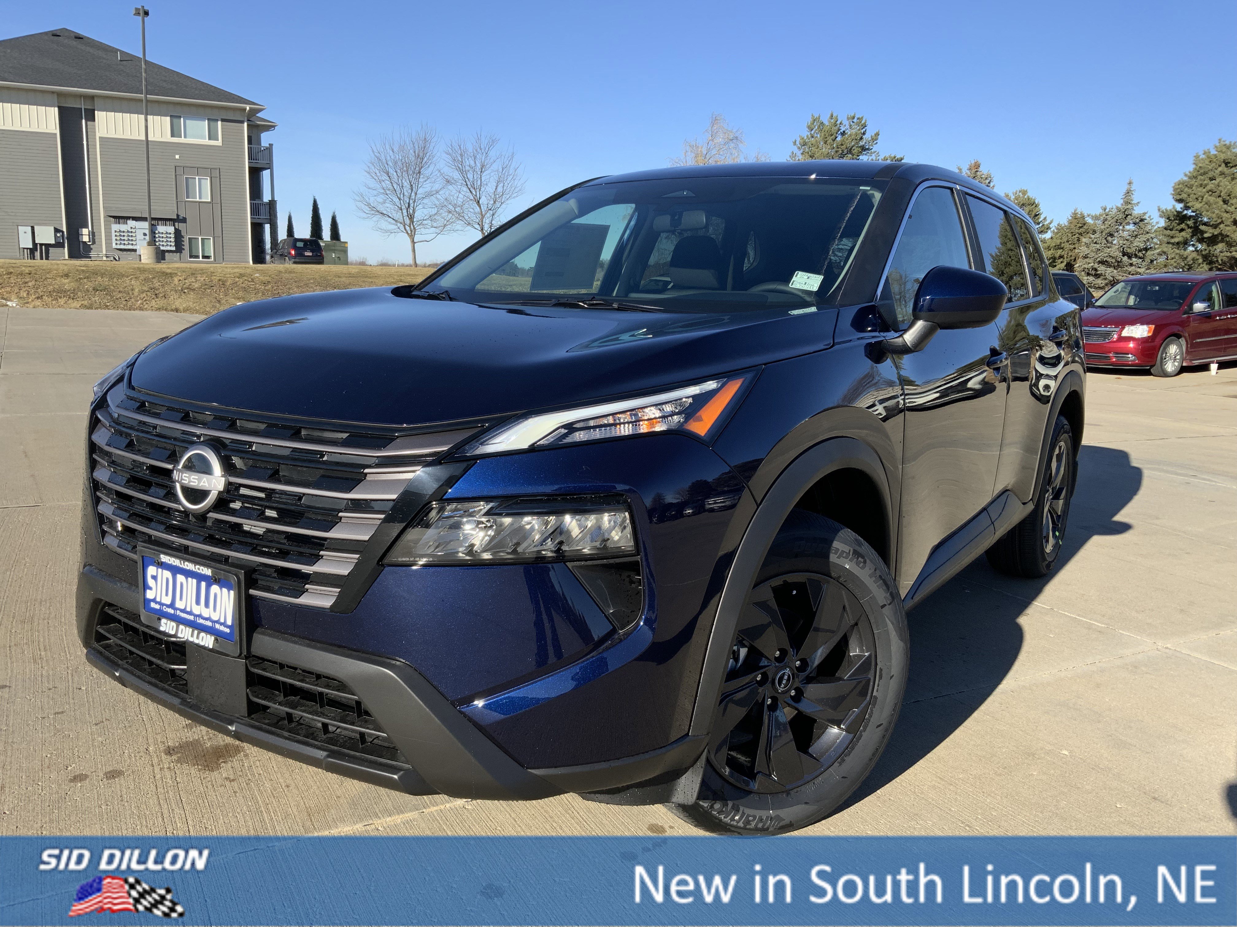 2026 Nissan Rogue SV's photo
