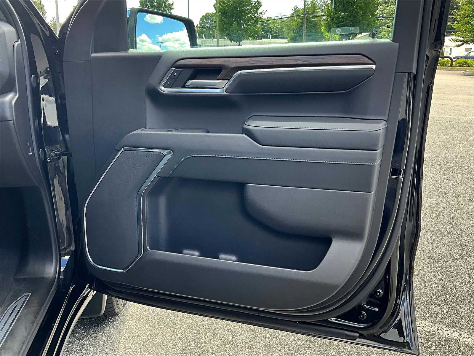 2024 Gmc Sierra 1500 SLT photo 12