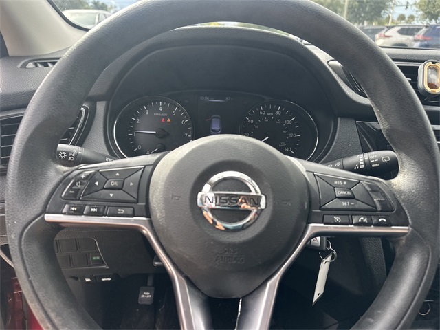 2017 Nissan Rogue Sport S photo 18