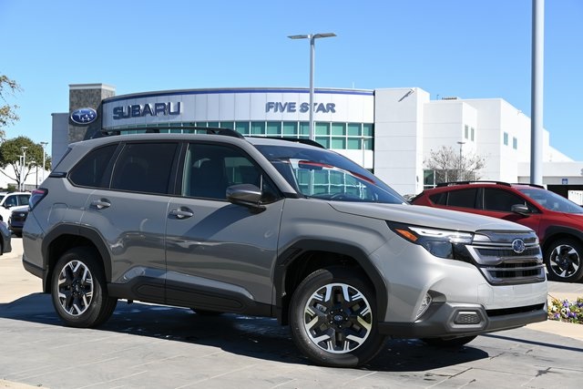 2026 Subaru Forester Premium's photo