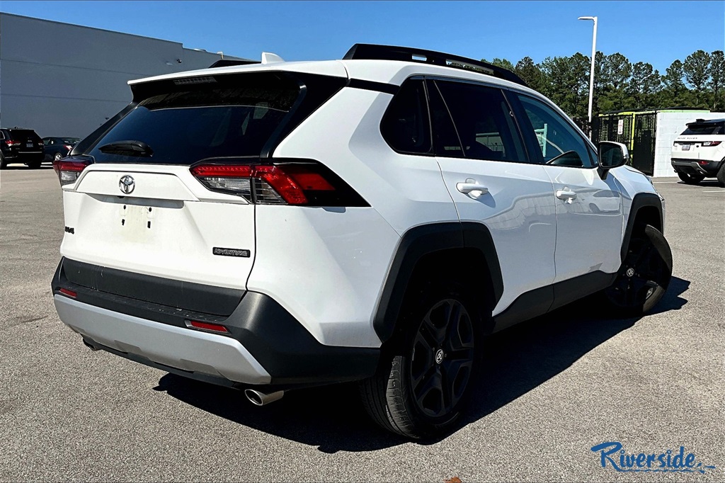 2023 Toyota RAV4 Adventure photo 4