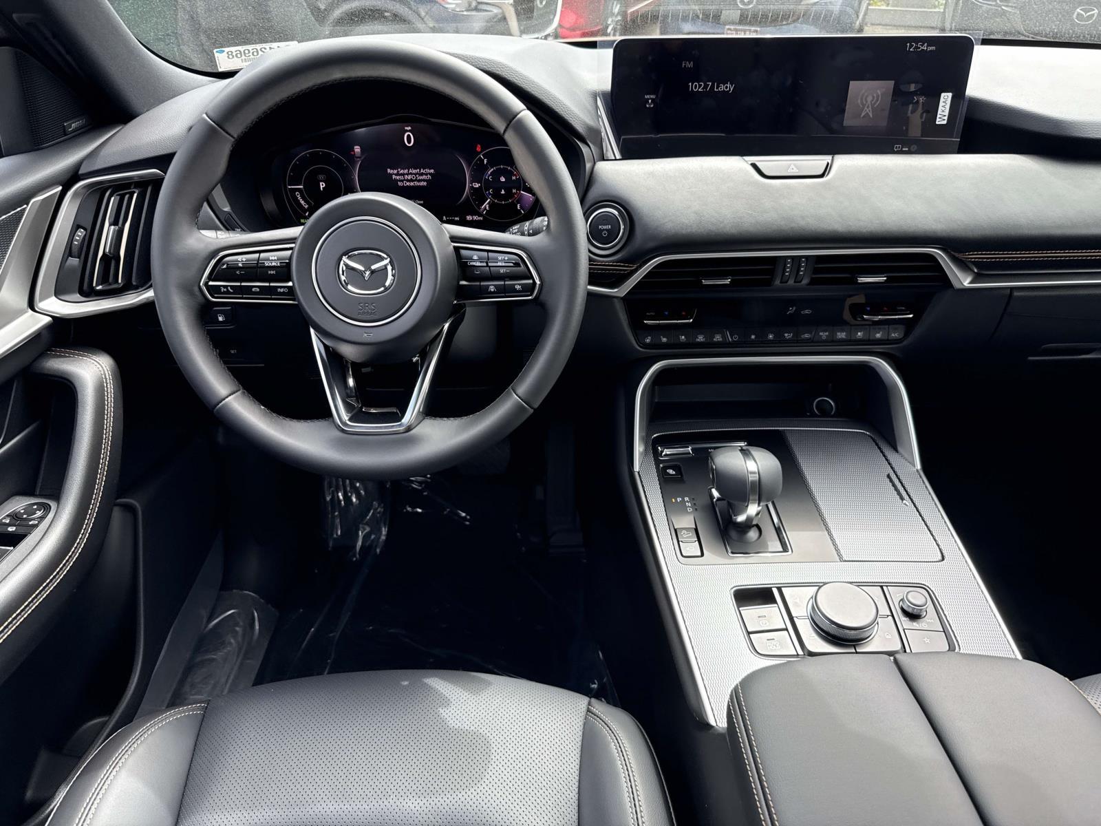 2025 Mazda CX-70 Plug-in Hybrid Premium Plus photo 6