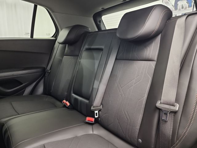 2022 Chevrolet Trax LT photo 31