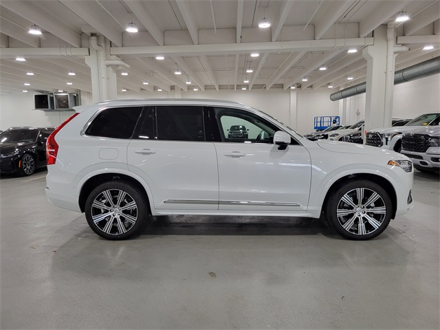 2025 Volvo XC90 photo 6
