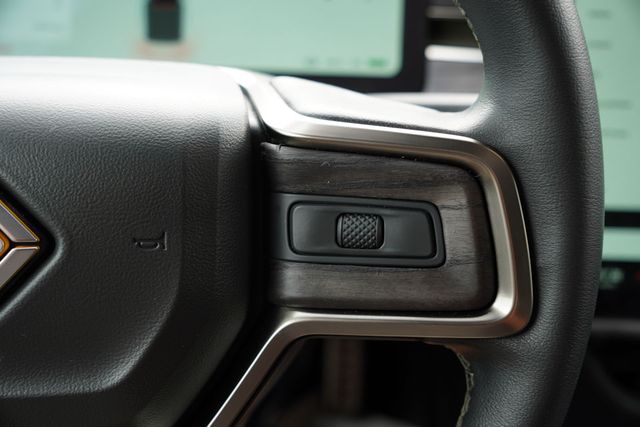 2022 Rivian R1T Launch Edition photo 28