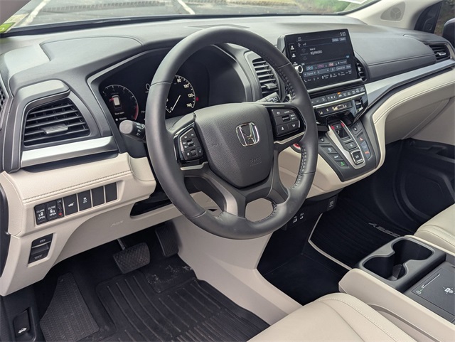 2025 Honda Odyssey EX-L photo 2