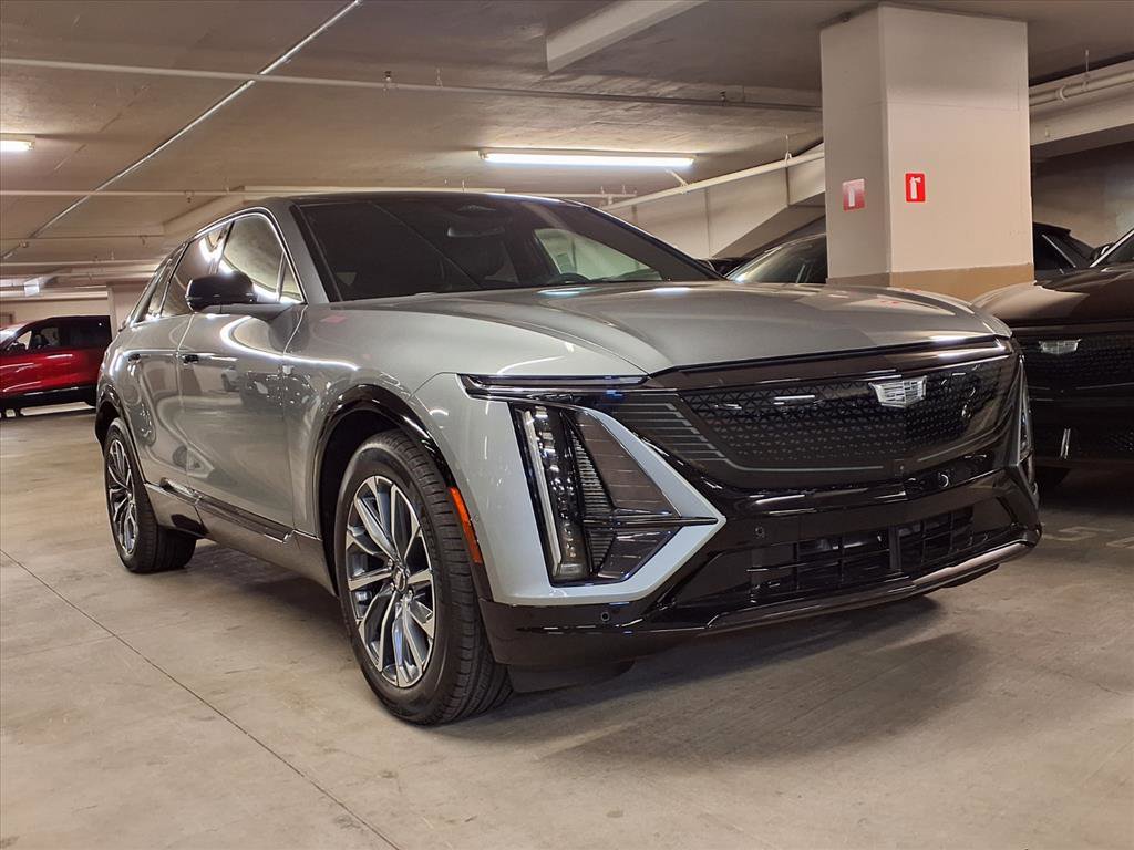2026 Cadillac Lyriq Sport photo 3