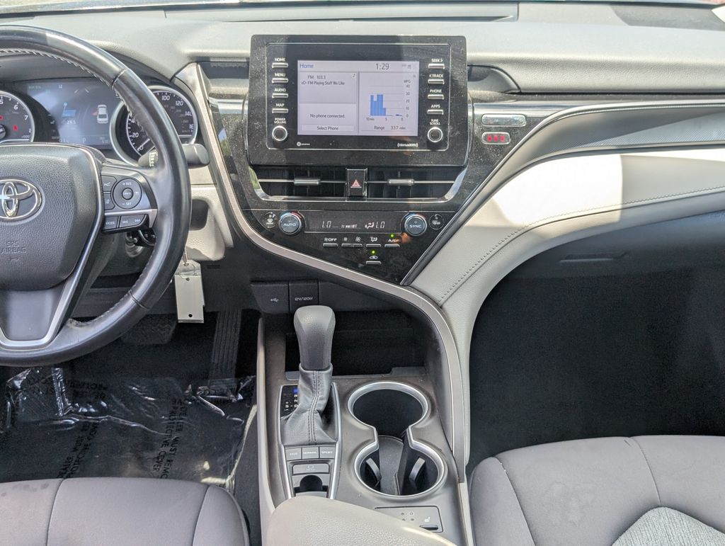 2023 Toyota Camry LE photo 18