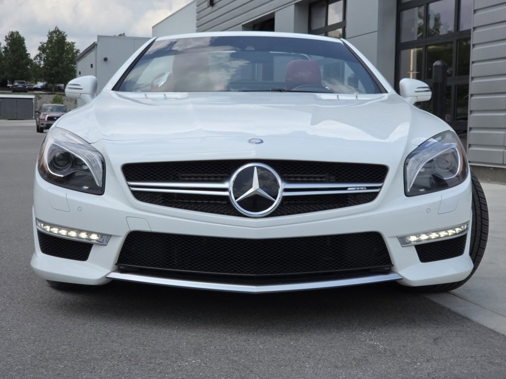 2015 Mercedes Benz SL 63 AMG photo 4