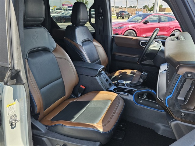 2022 Ford Bronco Outer Banks photo 15