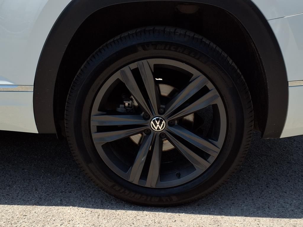 2021 Volkswagen Atlas V6 SE Technology R-Line photo 4