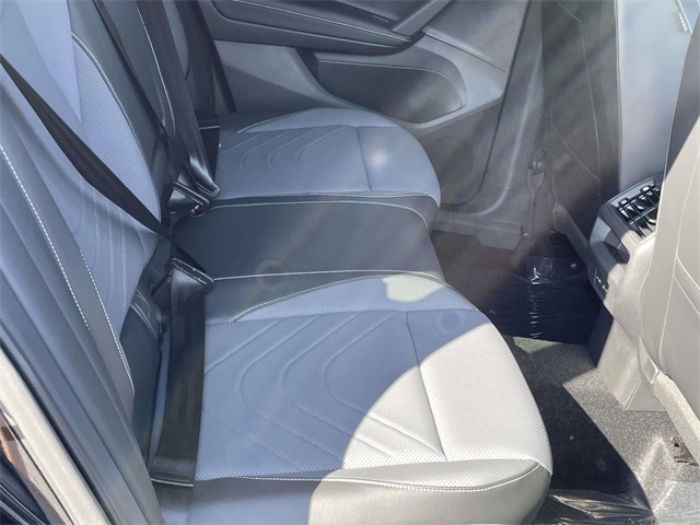 2025 Volkswagen Tiguan SE R-Line Black photo 13