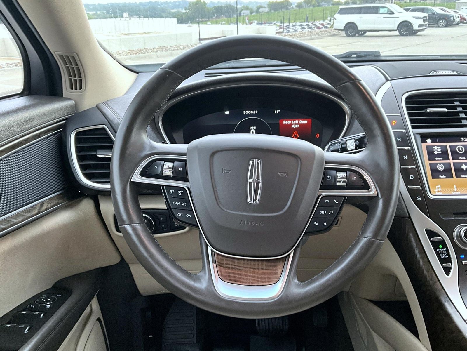 2019 Lincoln Nautilus Select photo 10