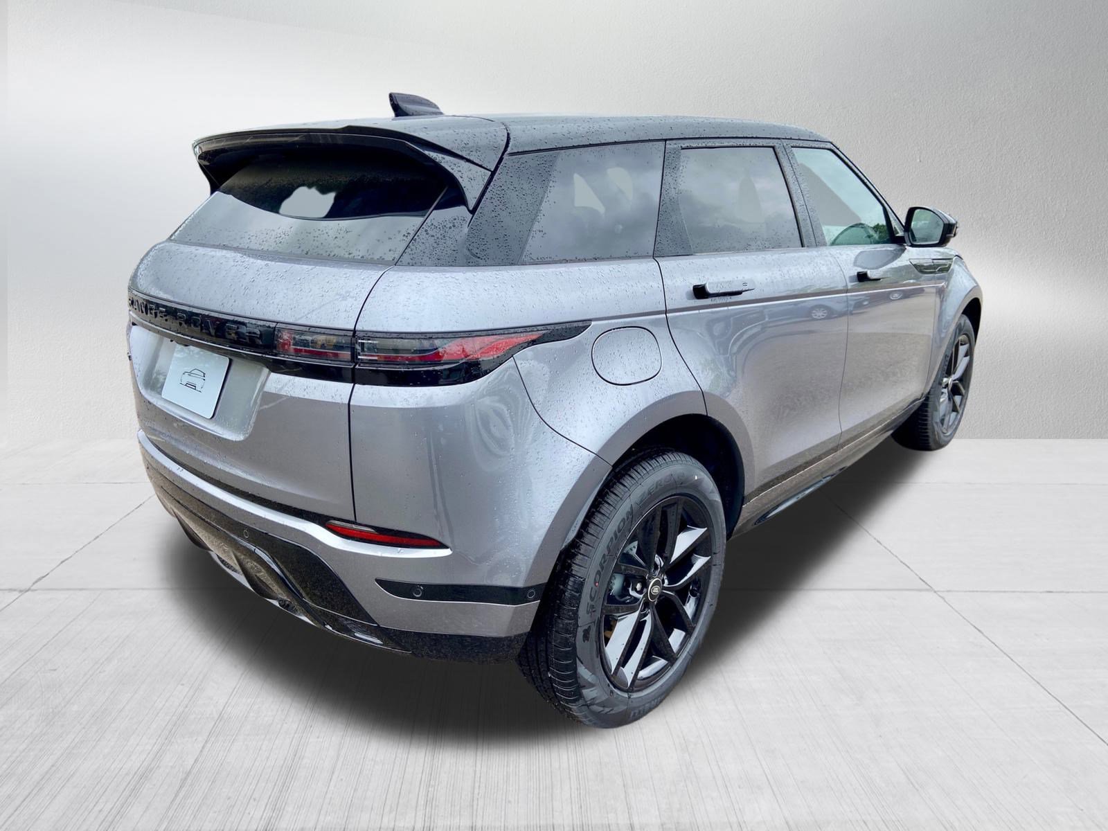 2026 Land Rover Range Rover Evoque Dynamic SE photo 2