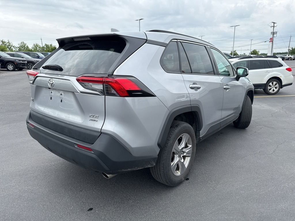 Used 2022 Toyota RAV4 XLE with VIN 2T3P1RFV8NC320562 for sale in Northfield, Minnesota