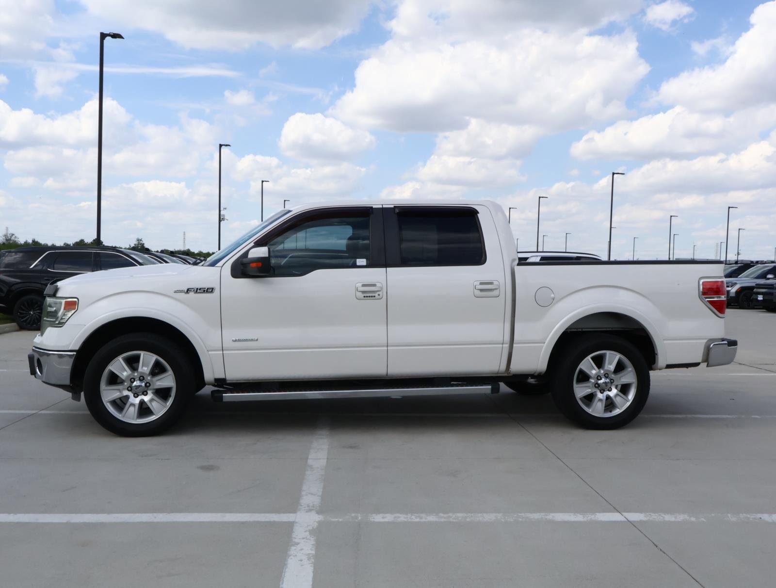 2013 Ford F-150 Lariat photo 2