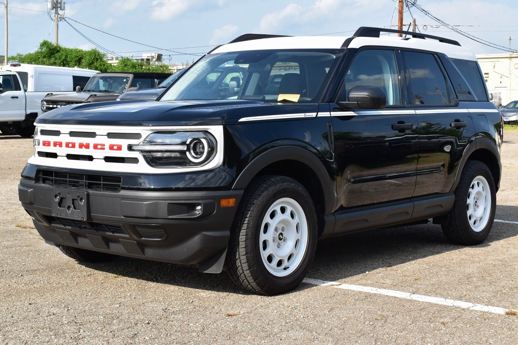 Used 2024 Ford Bronco Sport Heritage with VIN 3FMCR9G62RRE31921 for sale in Kansas City