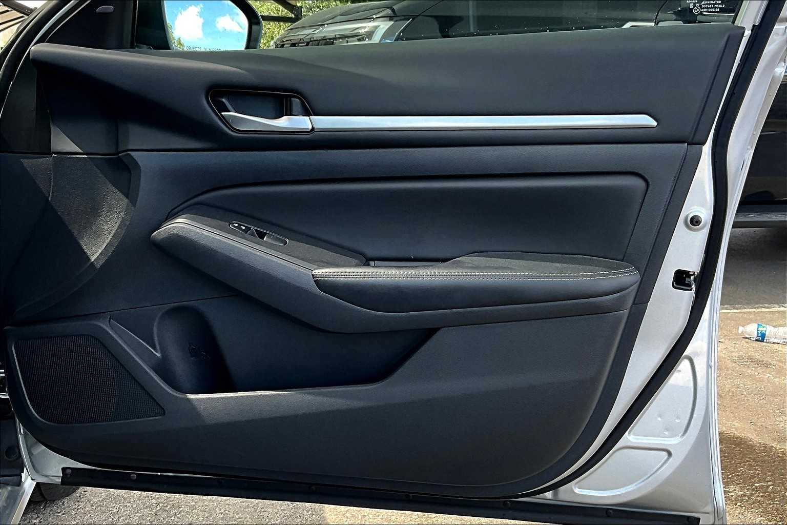 2022 Nissan Altima 2.5 SV photo 16