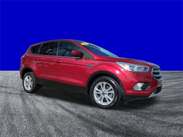 2017 Ford Escape SE photo 2