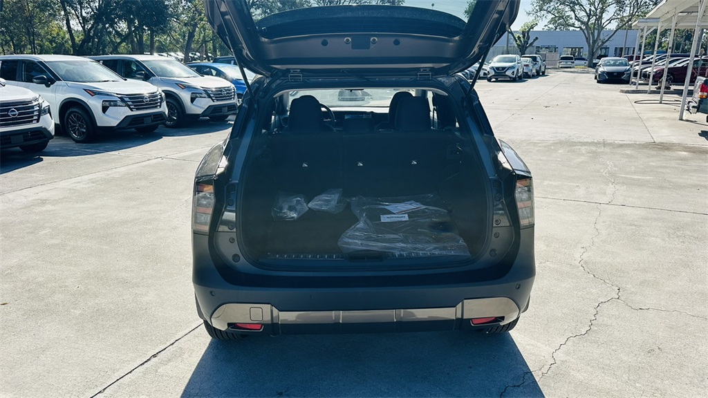 2026 Nissan Kicks SV photo 24
