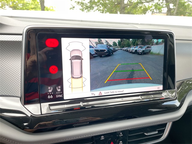2025 Volkswagen Atlas Peak Edition SE Technology photo 13
