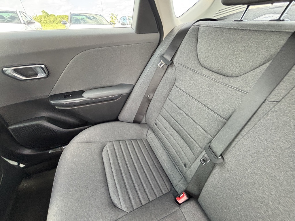 2025 Kia K4 EX photo 20