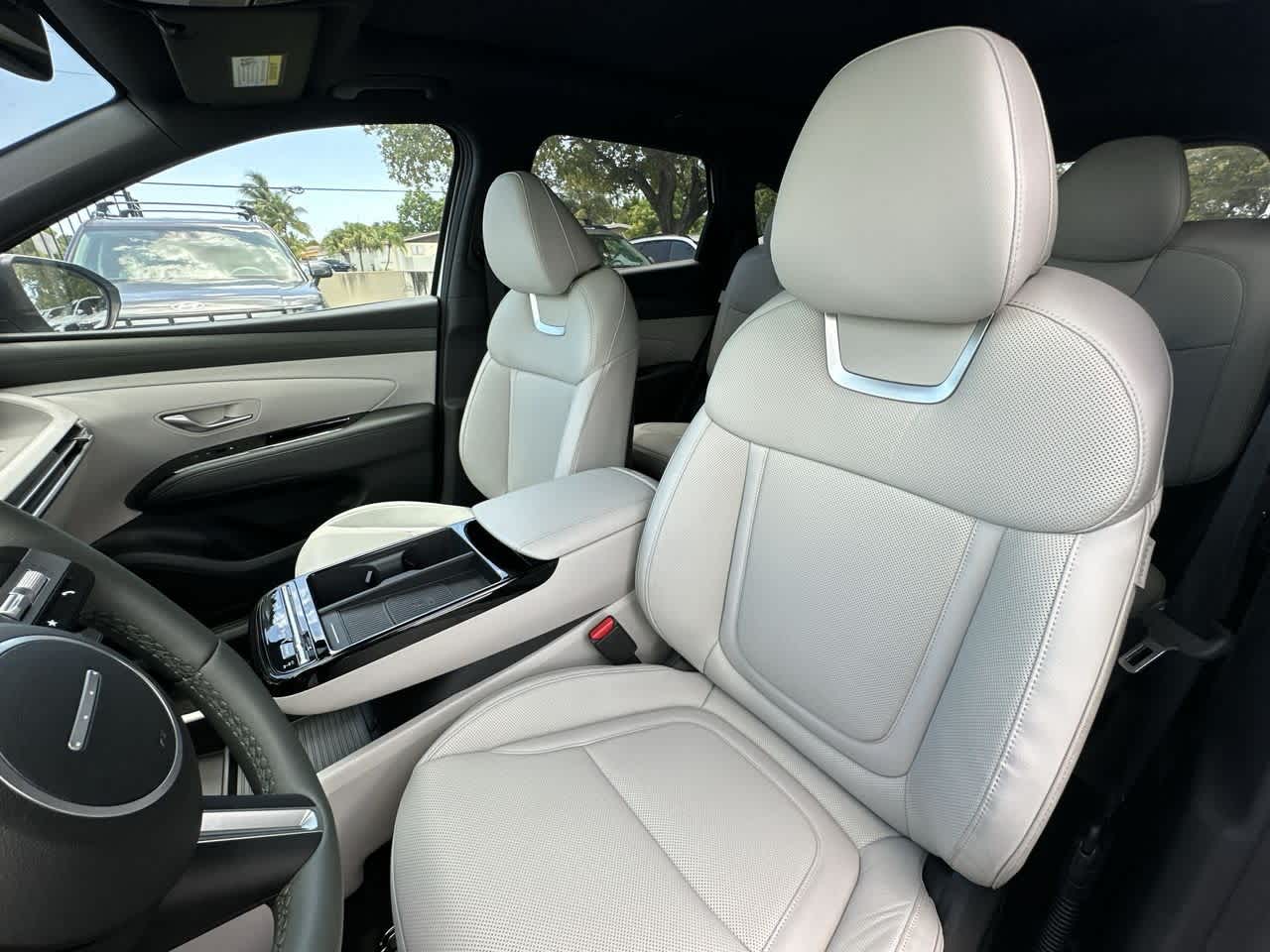 2025 Hyundai Tucson Hybrid Limited Sport photo 14