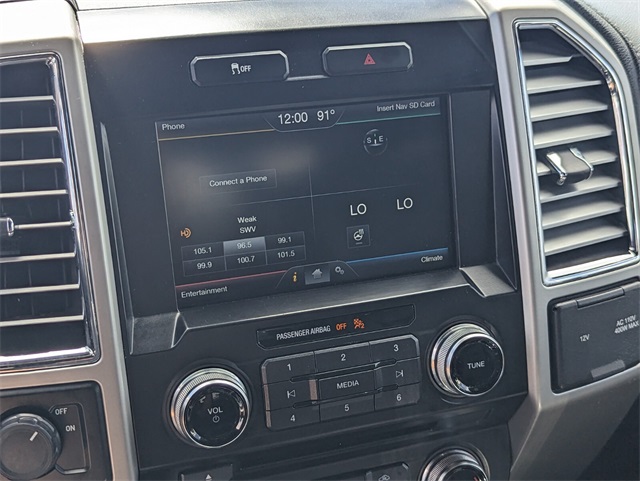 2015 Ford F-150 Lariat photo 19