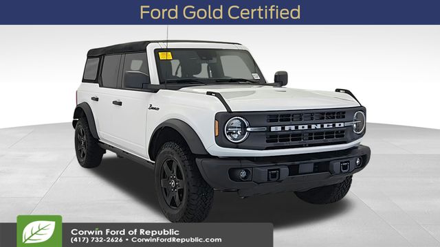 2024 Ford Bronco 4-Door Black Diamond's photo