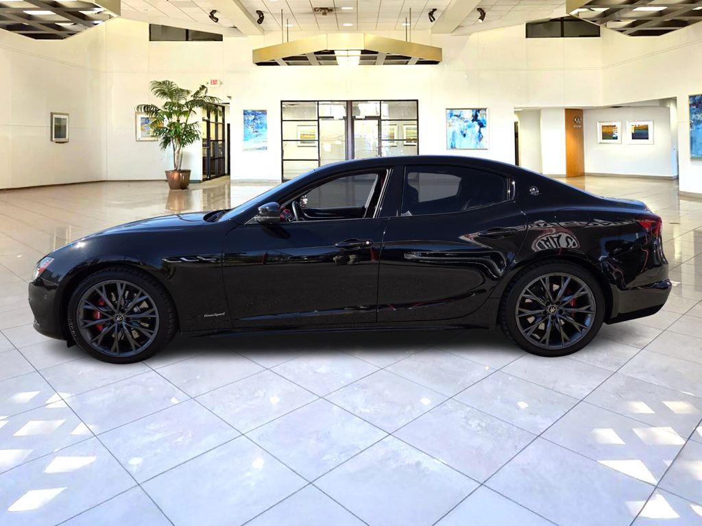 2021 Maserati Ghibli GranSport photo 4