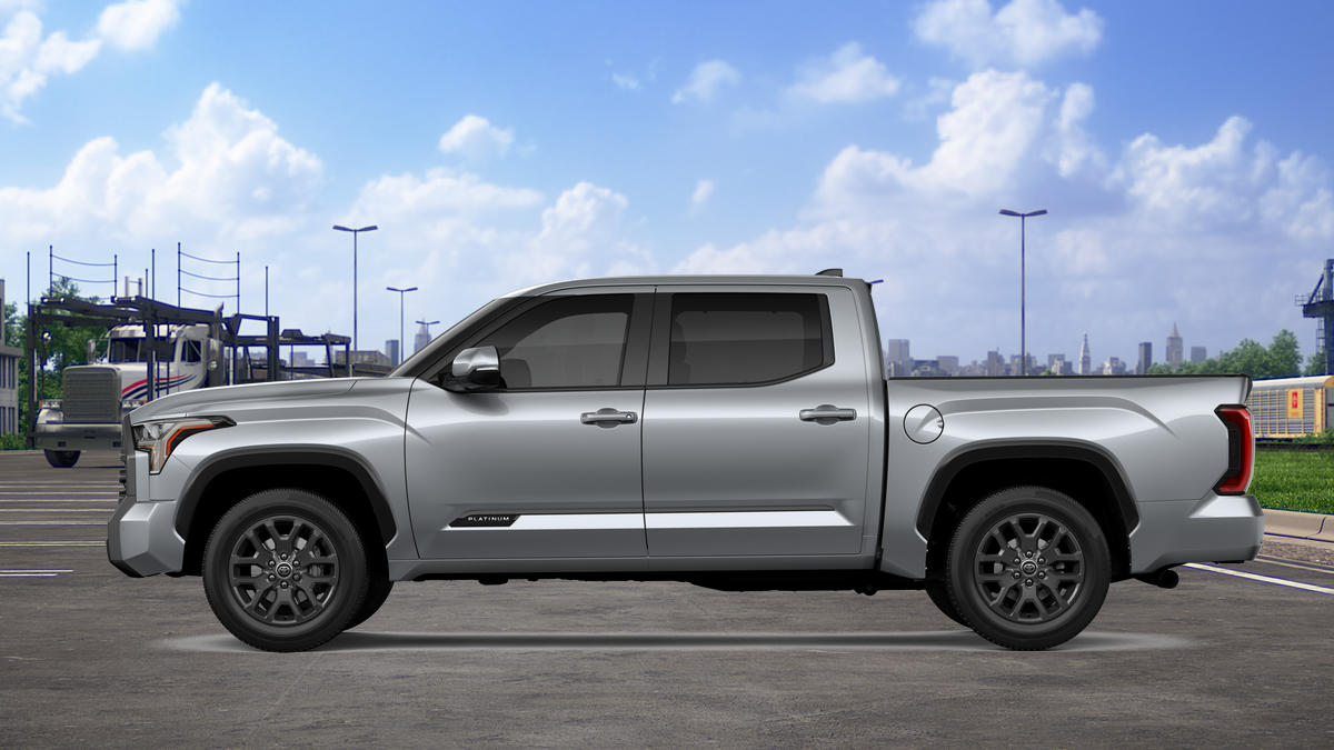 2026 Toyota Tundra Platinum CrewMax photo 4