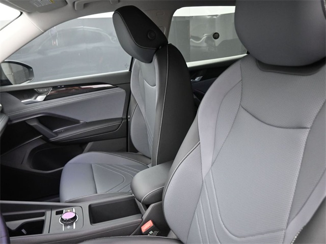 2025 Volkswagen Tiguan SE photo 28