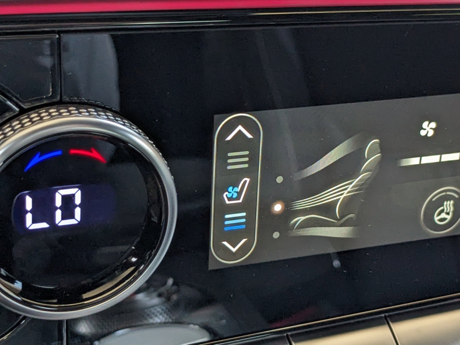 2024 Genesis GV70 3.5T Sport photo 26