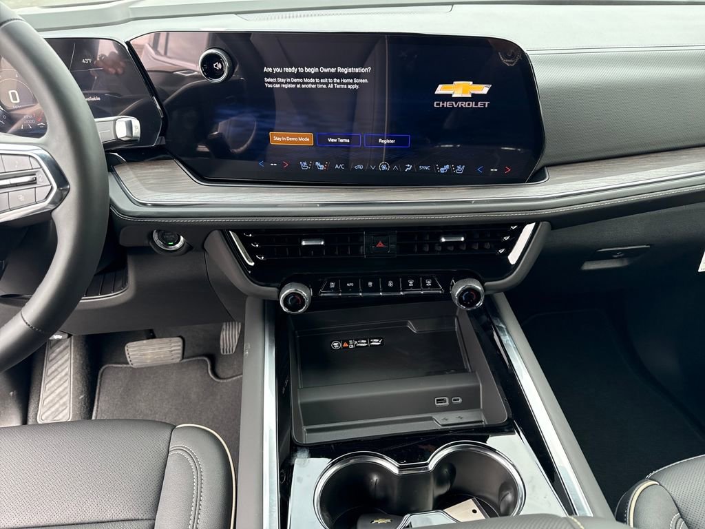 2026 Chevrolet Tahoe Premier photo 4