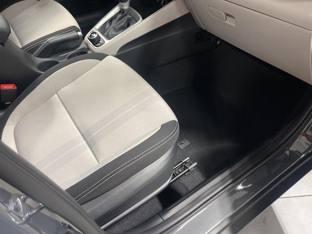 2026 Hyundai Venue SEL photo 20