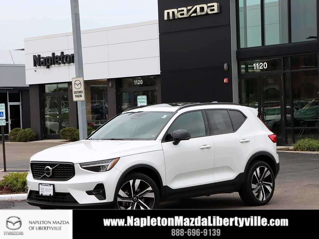 2023 Volvo XC40 Plus