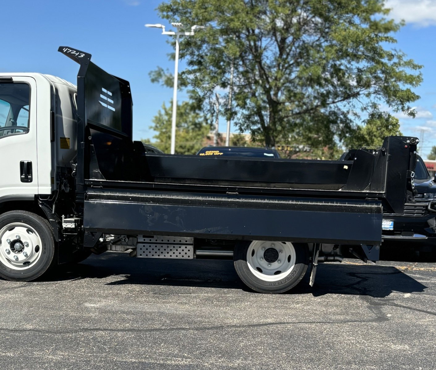 2024 Chevrolet Silverado photo 4