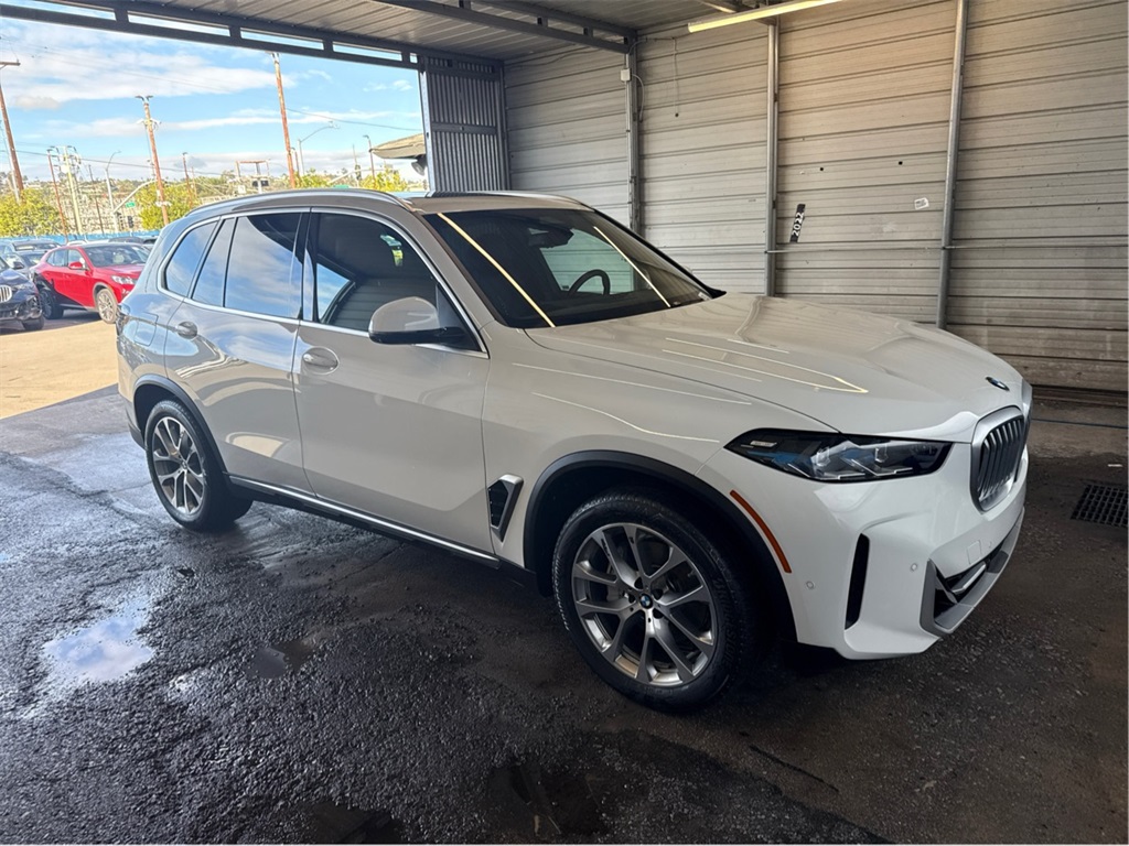 2025 BMW X5 40i's photo