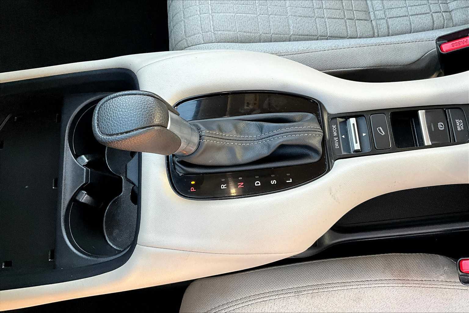 2024 Honda HR-V LX photo 13