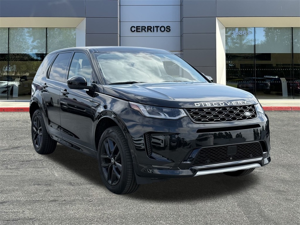 2024 Land Rover Discovery Sport S photo 3