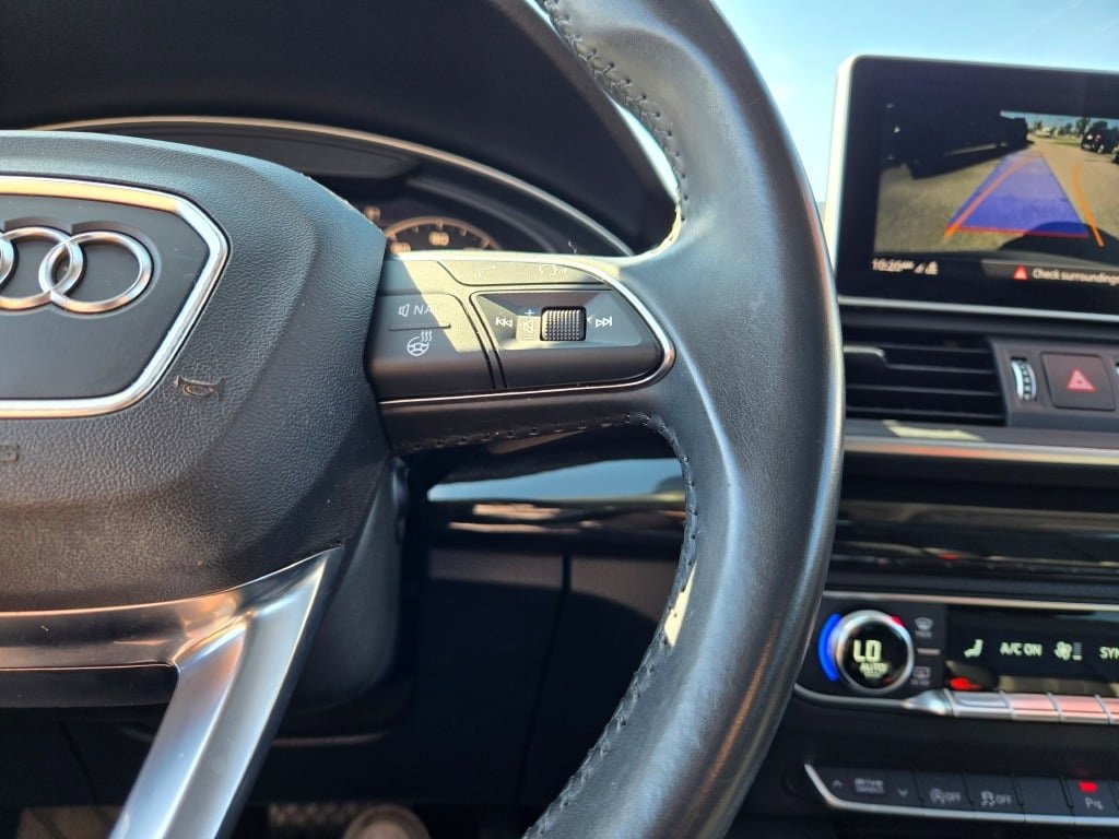 2020 Audi Q5 45 Premium Plus photo 34