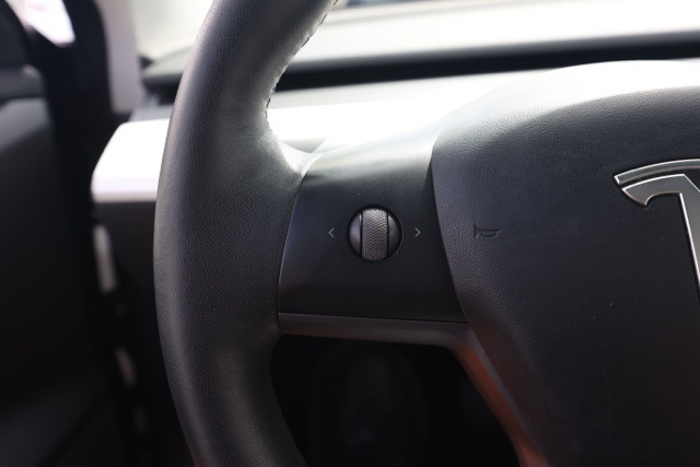 2022 Tesla Model 3 Long Range photo 20