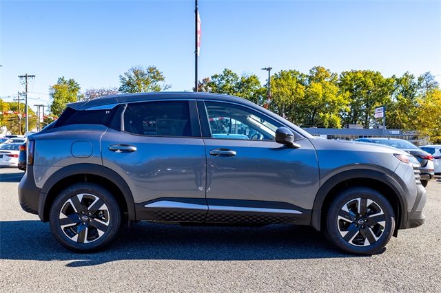 2026 Nissan Kicks SV photo 3