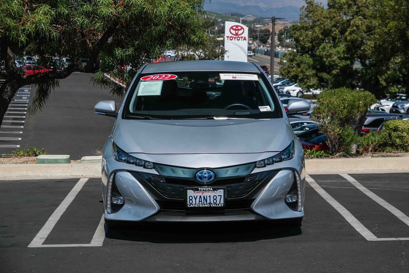 2022 Toyota Prius Prime Limited photo 2