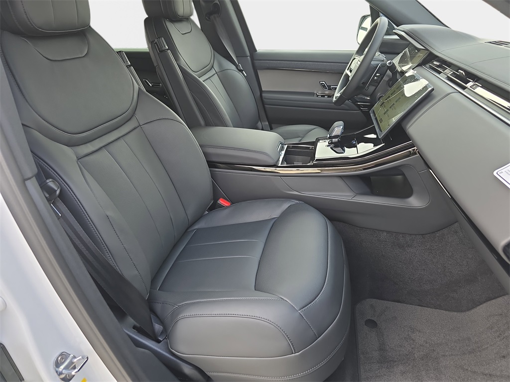 2025 Land Rover Range Rover Sport SE photo 10